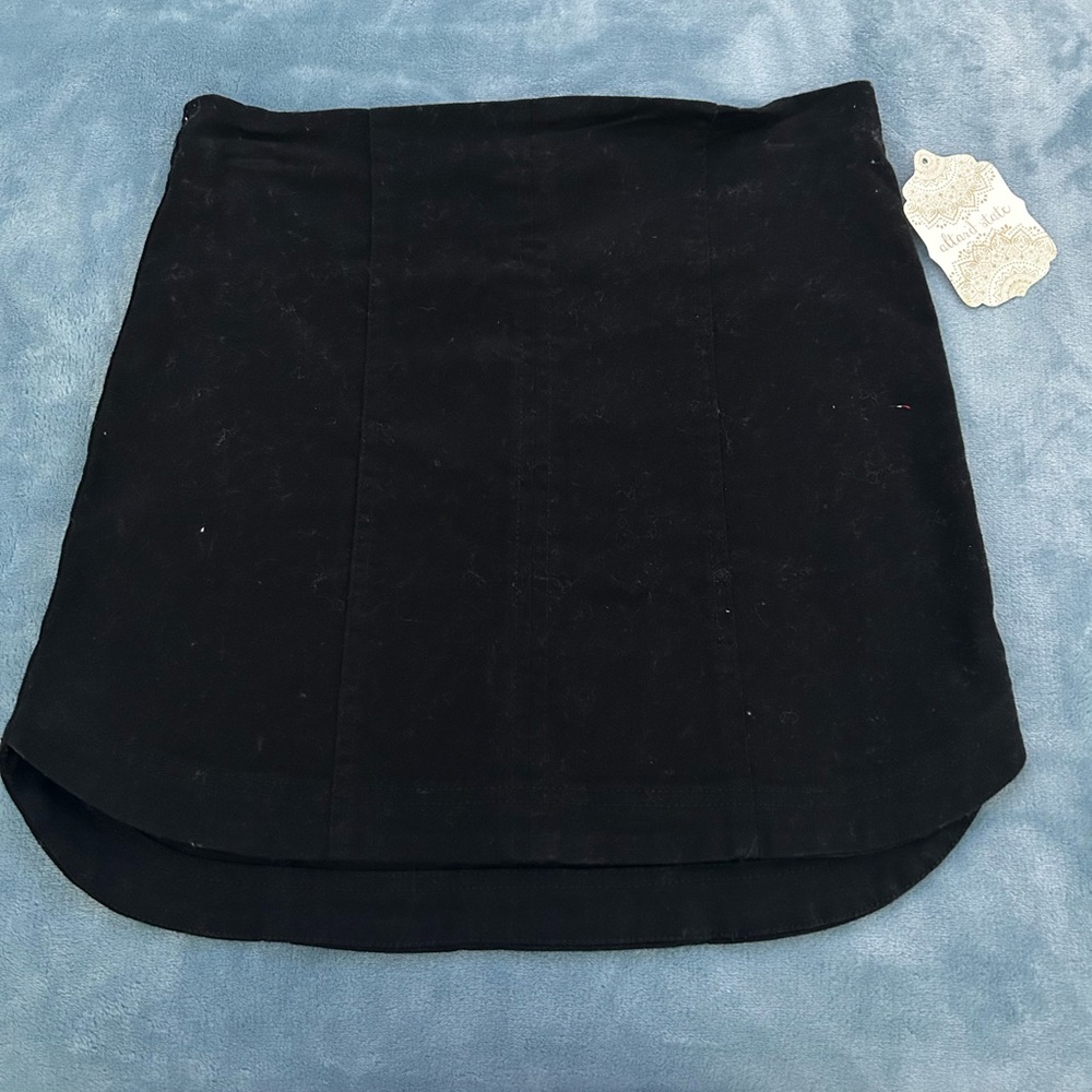 Black skirt